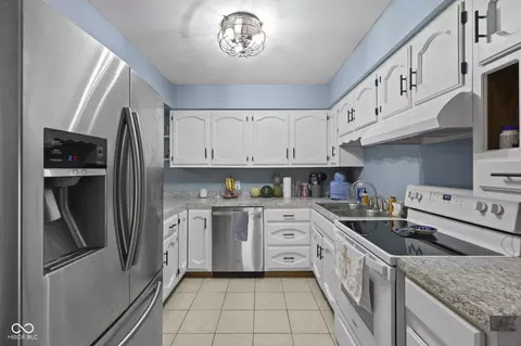Kitchen - 812 Longfellow Ln, Plainfield, IN 46168 photo 1 of 4