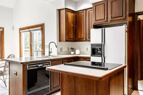 Kitchen - 2540 Sutton Ave, Carmel, IN 46032 photo 5 of 7