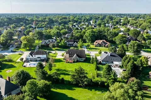View/Area - 2540 Sutton Ave, Carmel, IN 46032 photo 3 of 8