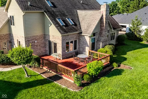 Exterior - 2540 Sutton Ave, Carmel, IN 46032 photo 5 of 7