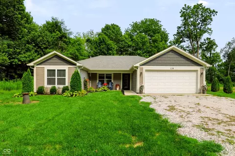 120 Victory Hl, Coatesville, IN 46121