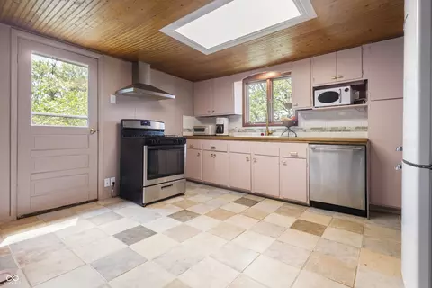 Kitchen - 308 S Davisson St, Bloomington, IN 47403 photo 1 of 4