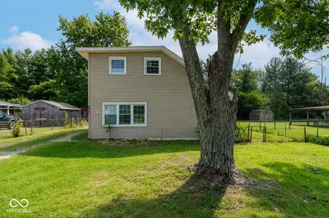 938 S Dupont Pl, West Terre Haute, IN 47885