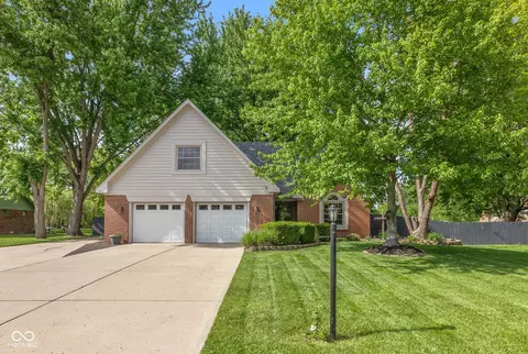 6 Marley Ct, Whiteland, IN 46184
