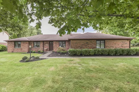5232 Lacy Pl, Greenwood, IN 46142