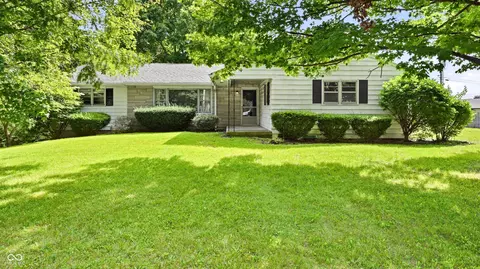 3198 S Crestview Dr, New Castle, IN 47362