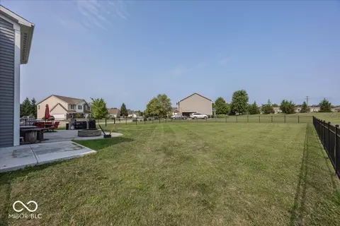 Exterior - 8740 Buttonbush Cir, Plainfield, IN 46168 photo 5 of 6