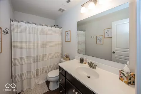 Bath - 8740 Buttonbush Cir, Plainfield, IN 46168 photo 1 of 2