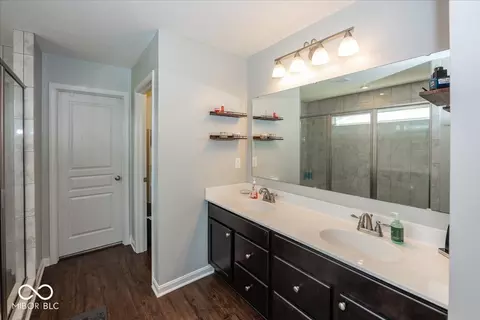 Entry Way - 8740 Buttonbush Cir, Plainfield, IN 46168 photo 4 of 5