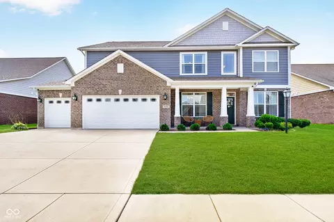 6125 Burgin Dr, Whitestown, IN 46075
