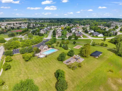 View/Area - 8608 Valarian Dr, Plainfield, IN 46168 photo 5 of 6