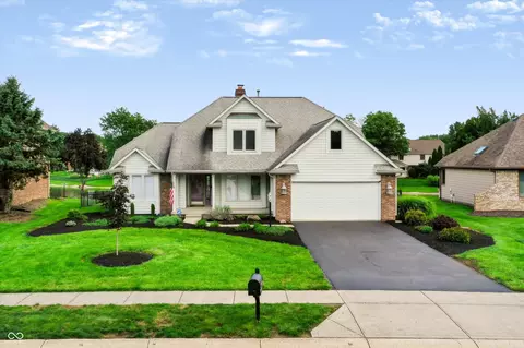 11709 Whisper Bay Ct, Carmel, IN 46033