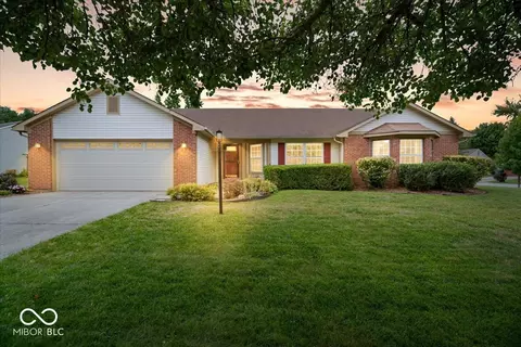 5354 Gateway Ave, Noblesville, IN 46062