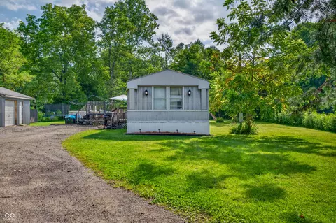 8520 E Us Highway 50, Butlerville, IN 47223