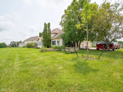 Exterior - 2232 Longleaf Dr, Fort Wayne, IN 46814 photo 13 of 24