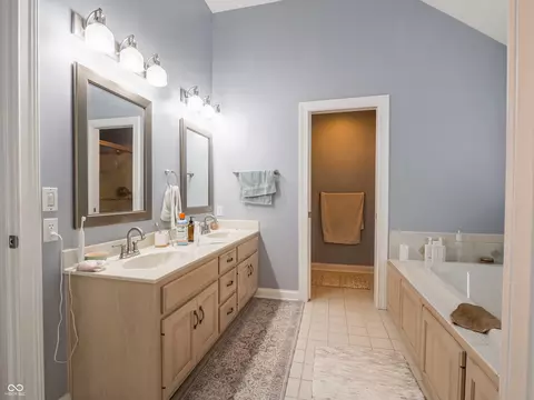 Bath - 2232 Longleaf Dr, Fort Wayne, IN 46814 photo 5 of 8