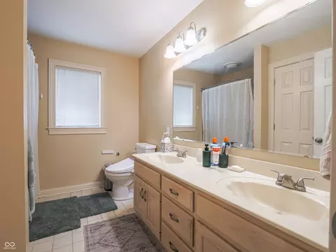 Bath - 2232 Longleaf Dr, Fort Wayne, IN 46814 photo 8 of 8