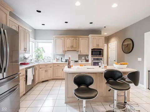 Kitchen - 2232 Longleaf Dr, Fort Wayne, IN 46814 photo 5 of 9
