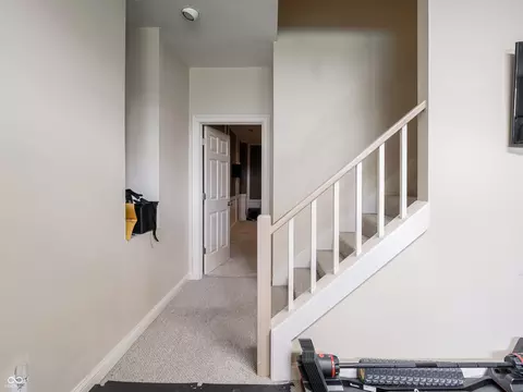 Entry Way - 2232 Longleaf Dr, Fort Wayne, IN 46814 photo 5 of 9