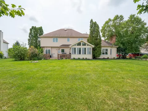 Exterior - 2232 Longleaf Dr, Fort Wayne, IN 46814 photo 16 of 24