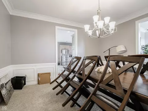 Dining - 2232 Longleaf Dr, Fort Wayne, IN 46814 photo 2 of 3