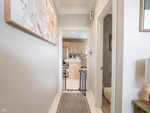 Entry Way - 2232 Longleaf Dr, Fort Wayne, IN 46814 photo 4 of 9