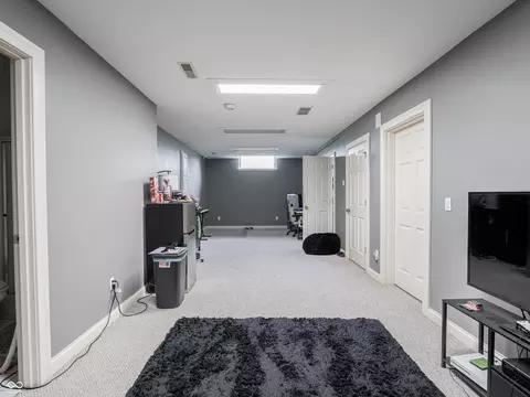 Entry Way - 2232 Longleaf Dr, Fort Wayne, IN 46814 photo 6 of 9