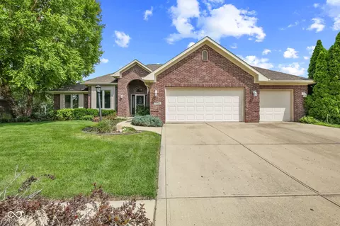 7435 Rooses Dr, Indianapolis, IN 46217