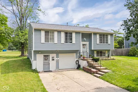 9007 Squire Ct, Indianapolis, IN 46250