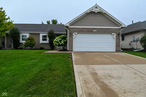 1347 Mccormicks Cir, Danville, IN 46122