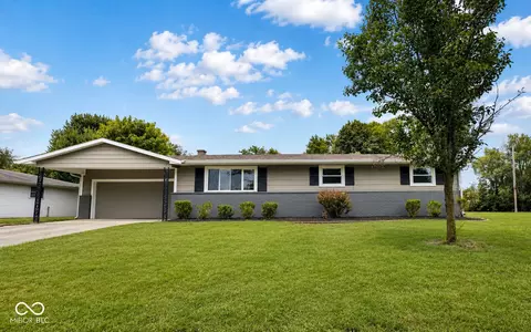 3330 Willowbrook Dr, Martinsville, IN 46151