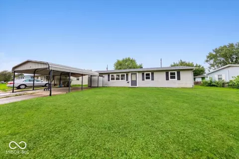 343 Pleasant Dr, Whiteland, IN 46184