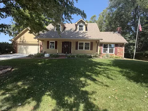 4306 W Fox Ridge Ave, Greenwood, IN 46143