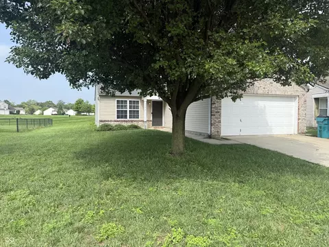 1394 Valley Forge Dr, Indianapolis, IN 46234