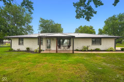 101 Cottonwood Dr, Anderson, IN 46012