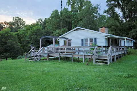 1825 W Three Story Hill Rd, Morgantown, IN 46160