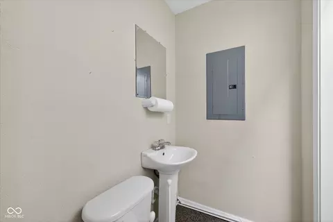 Bath - 491 E Chambers Pike, Bloomington, IN 47404 photo 8 of 8