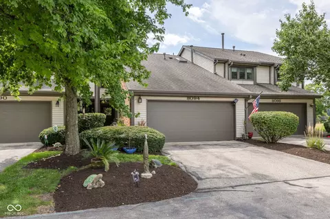 8094 Shorewalk Dr, Indianapolis, IN 46236
