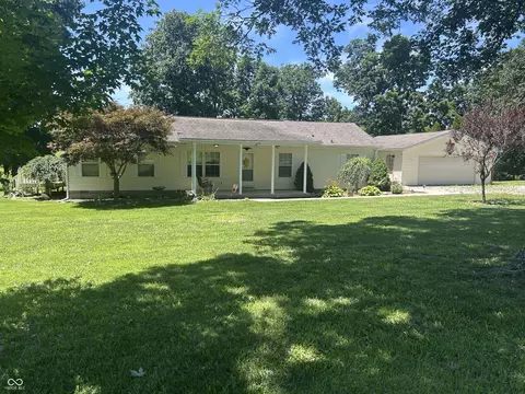 5934 S State Road 3, Lexington, IN 47138