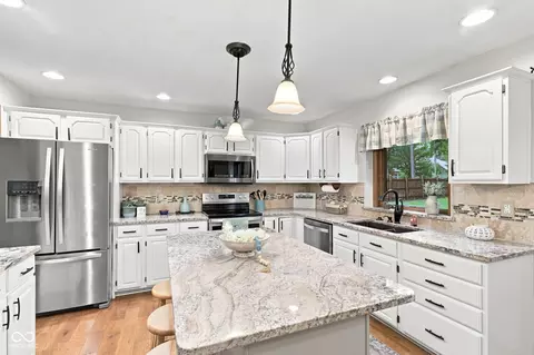 Kitchen - 3628 Paddock Rd, Plainfield, IN 46168 photo 3 of 3
