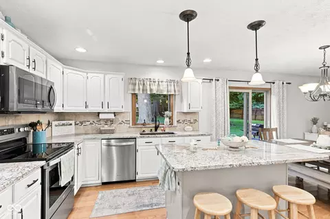 Kitchen - 3628 Paddock Rd, Plainfield, IN 46168 photo 1 of 3