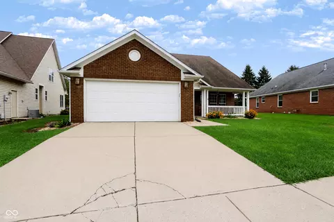 4317 W Summerhaven Dr, New Palestine, IN 46163
