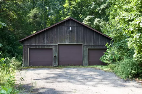 Exterior - 7007 S Ketcham Rd, Bloomington, IN 47403 photo 2 of 4
