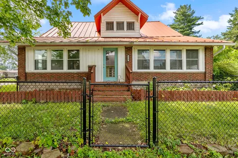 310 N Border St, Paragon, IN 46166