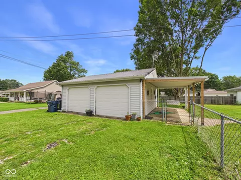 Exterior - 558 Central Ave, Middletown, IN 47356 photo 4 of 5