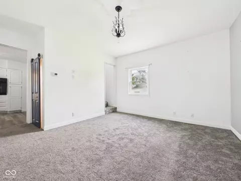 Living - 558 Central Ave, Middletown, IN 47356 photo 2 of 3