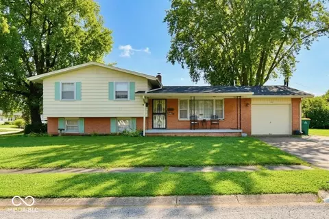 1421 Denver Dr, Plainfield, IN 46168