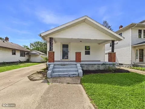 717 E 29th St, Anderson, IN 46016