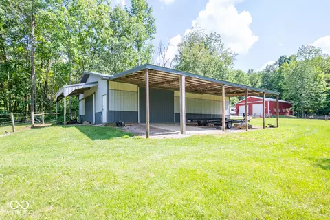11497 E Pocahontas East Dr, Greencastle, IN 46135