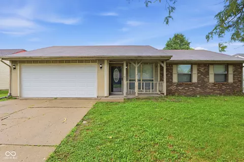 3242 Pawnee Dr, Indianapolis, IN 46235
